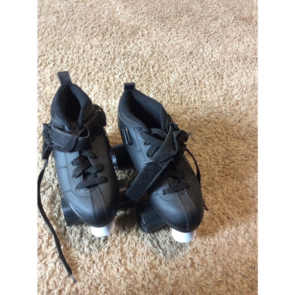 Chicago Bullet Roller Skates - Men's Size 8 - Great Condition!